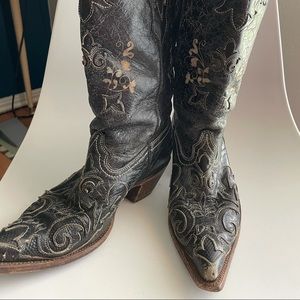 Corral boots size 8M